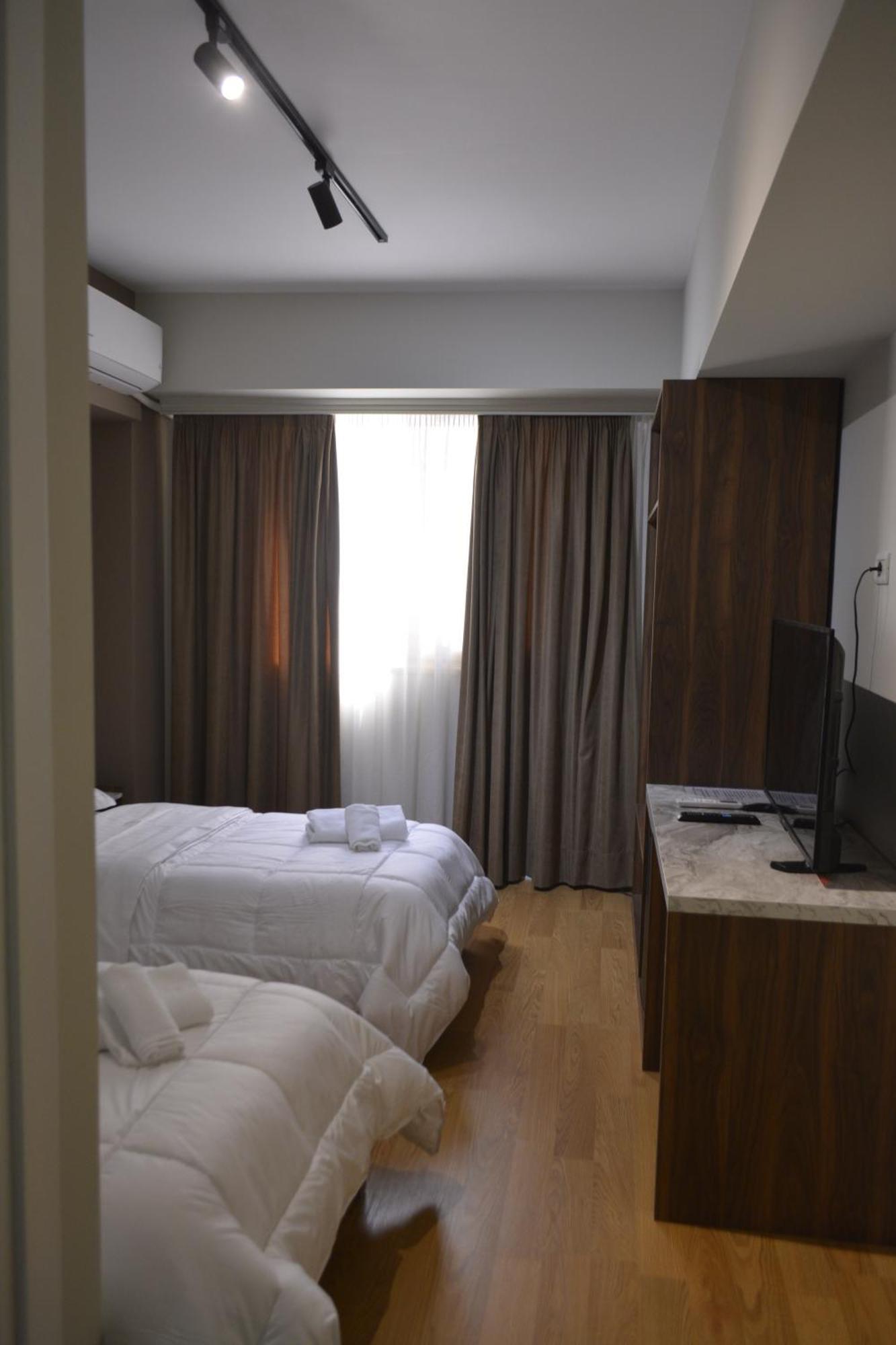 Hotel Her Vlorë Exteriör bild