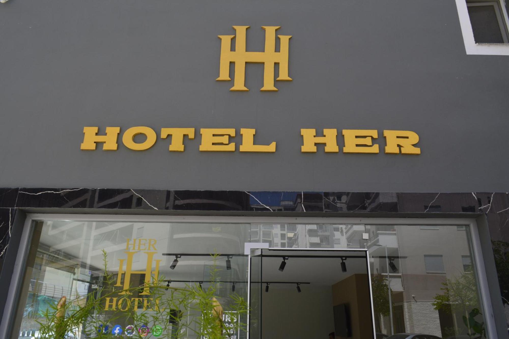 Hotel Her Vlorë Exteriör bild
