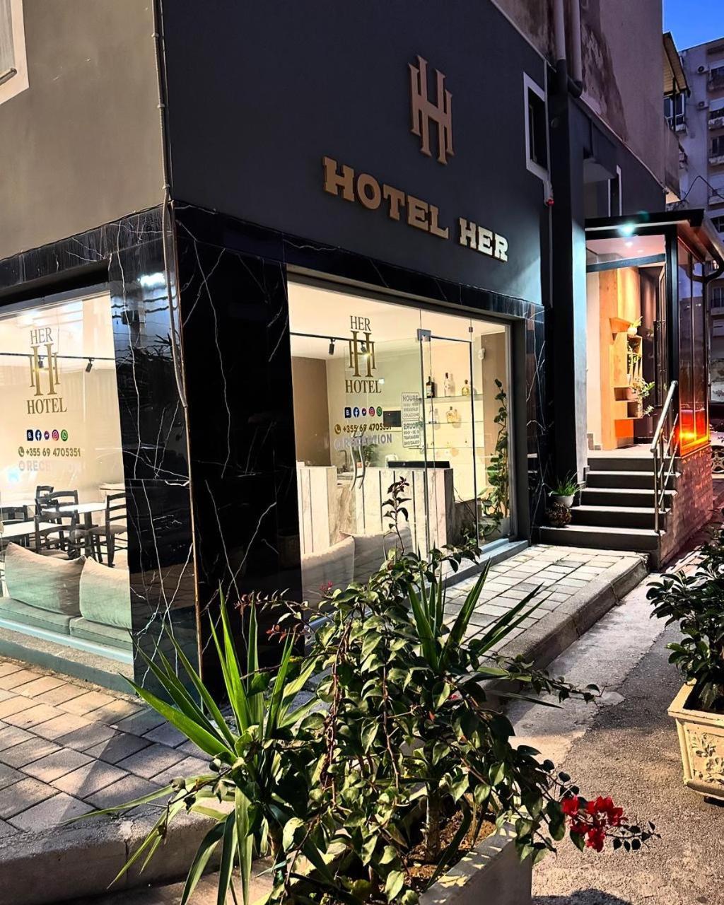 Hotel Her Vlorë Exteriör bild